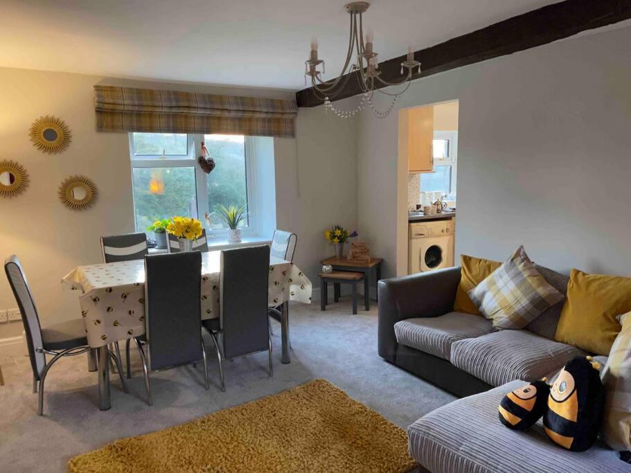 Yew Tree Cottage, 3 Bedroom, 4 Church Row Defynnog Devynock Esterno foto